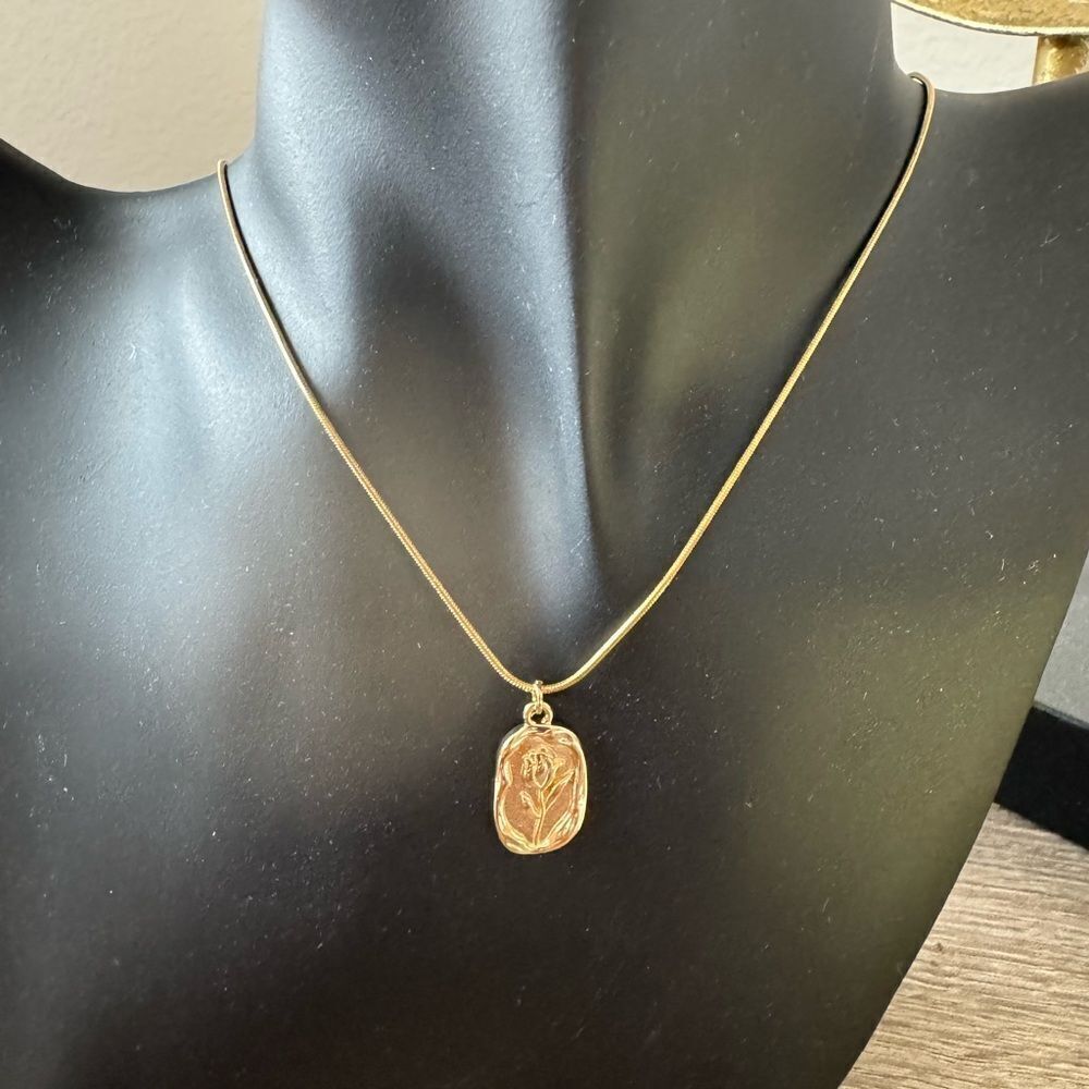Gold rose Necklace N839 - Picture 6 of 6